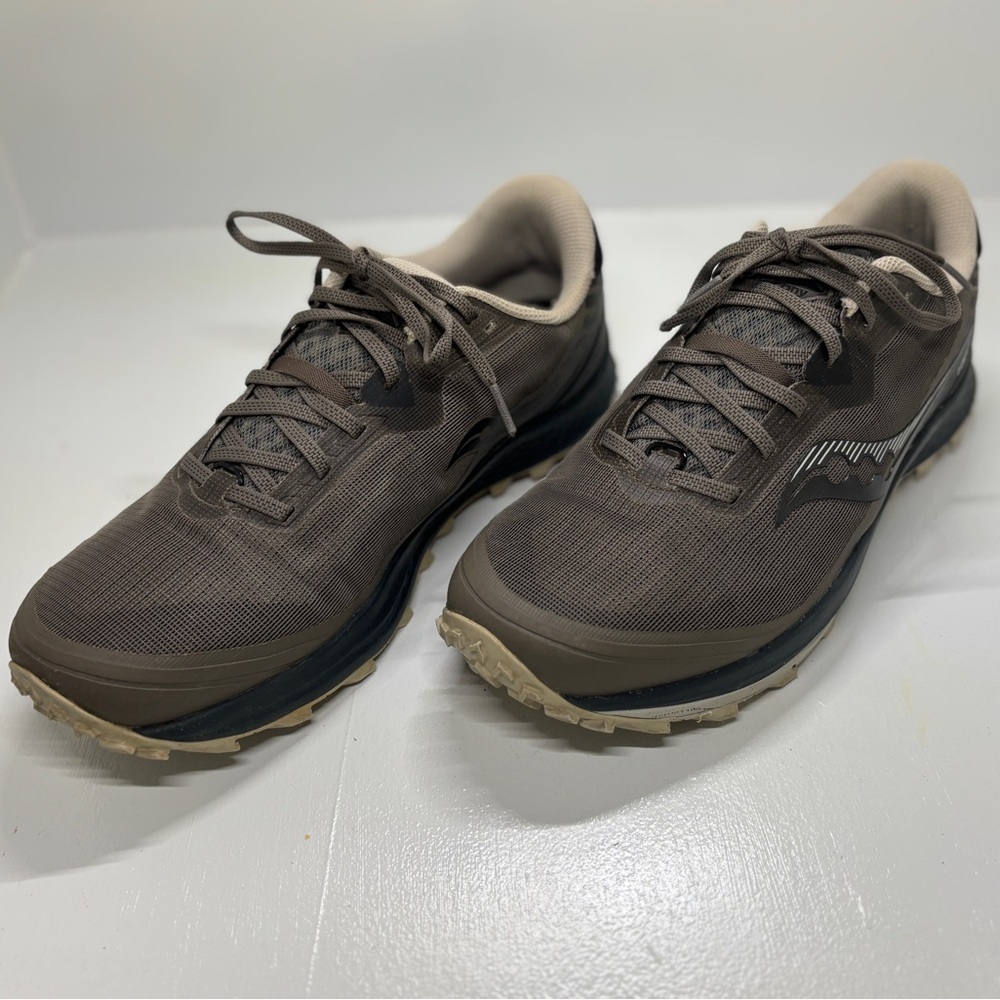 Saucony Men's Athletic Shoes in Brown and Tan